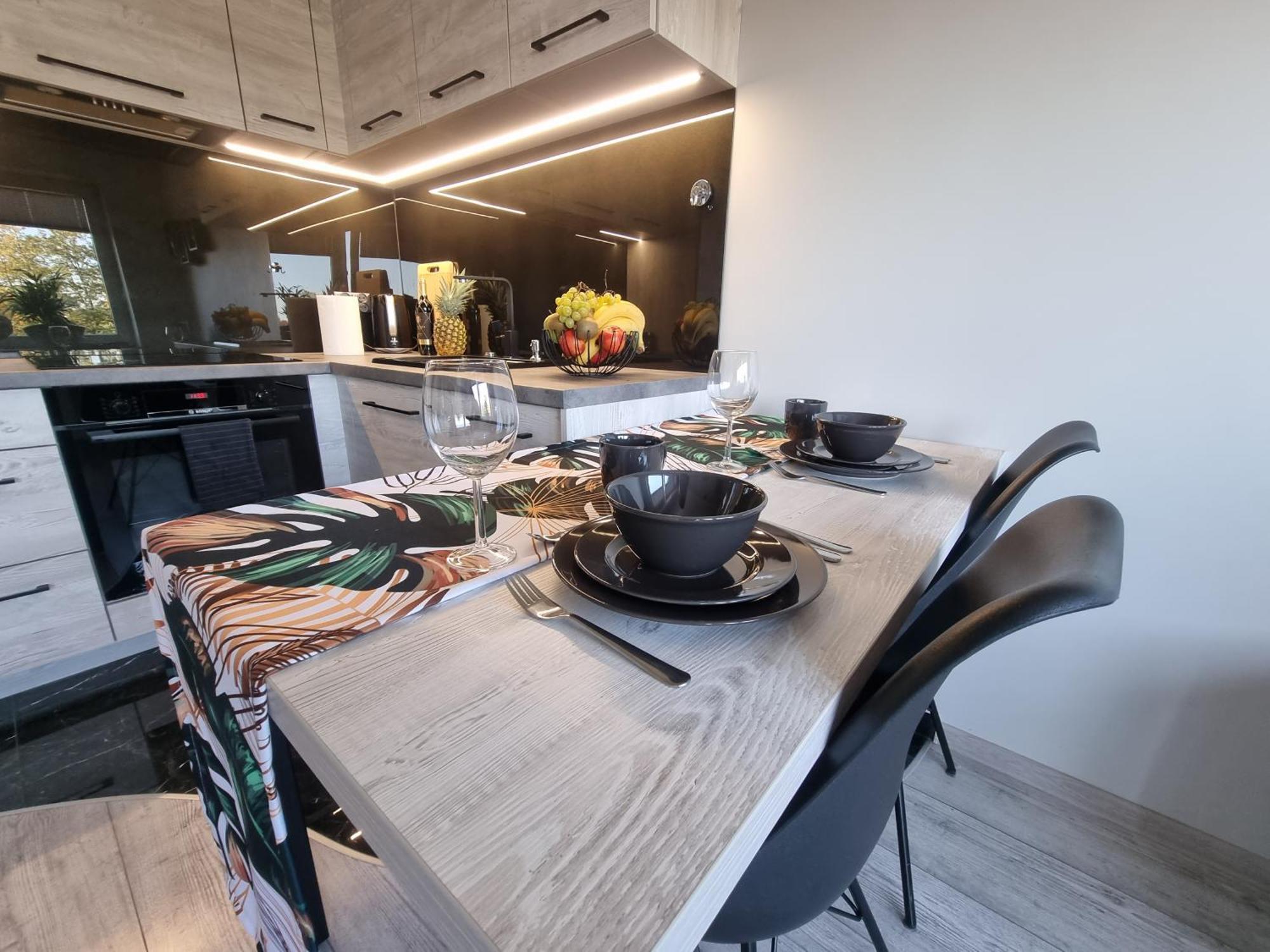 66 Mrowka Apartment *